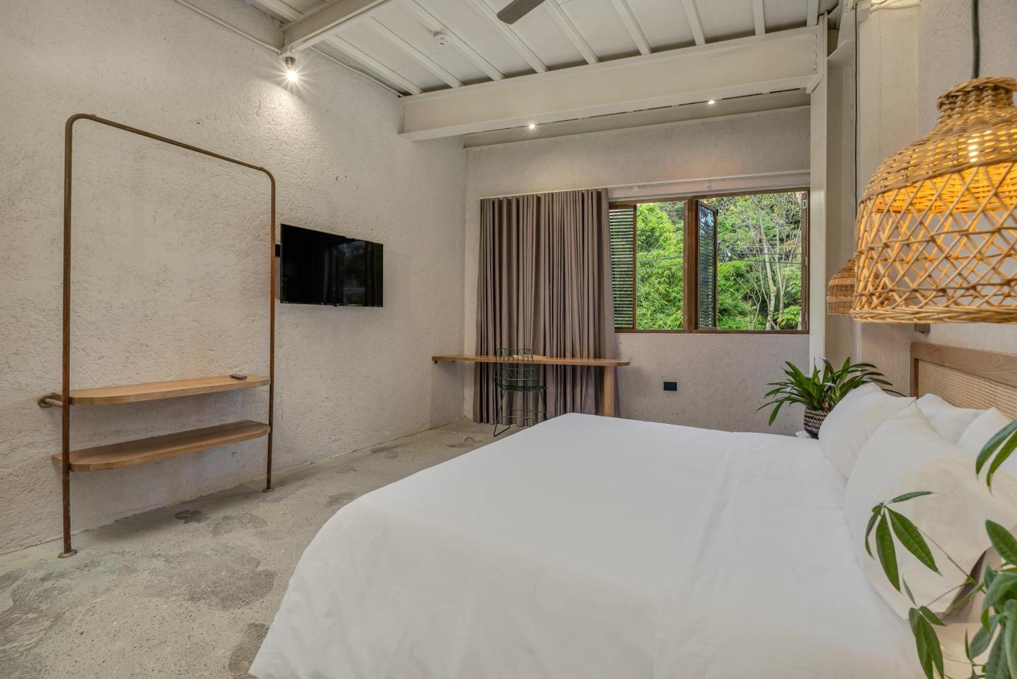 Botanica Casa Hotel Manila By Housy Host Medellin Exterior photo